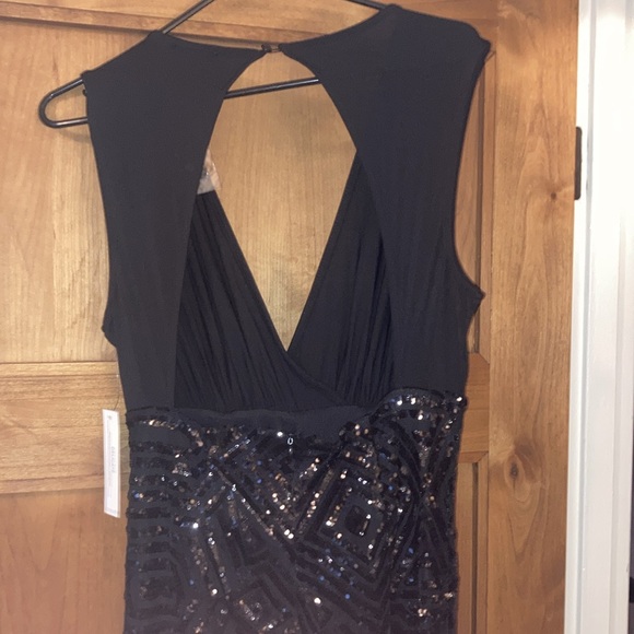 Venus pant suit backless with sequin - bought for party never wore - Picture 4 of 5